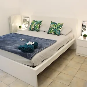  Apartment La Corte Dei Creativi Lussuoso In Centro Italien