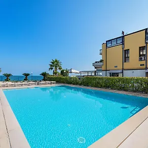  Apartment Residenza Miralago Ii By Wonderful Italy Italien