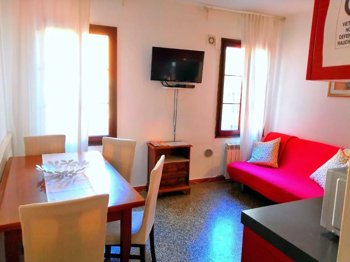 Castello First Apartment Venice